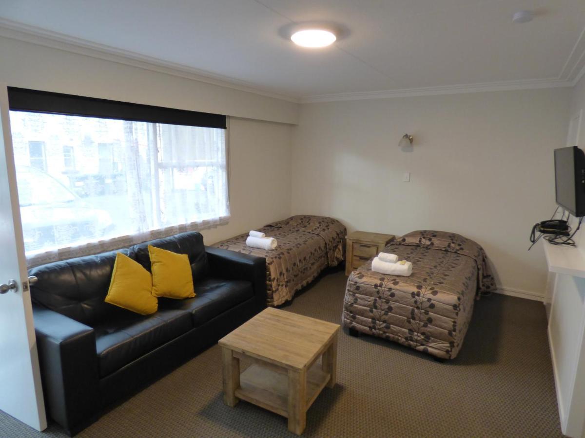 Sahara Motels Dunedin Exterior photo